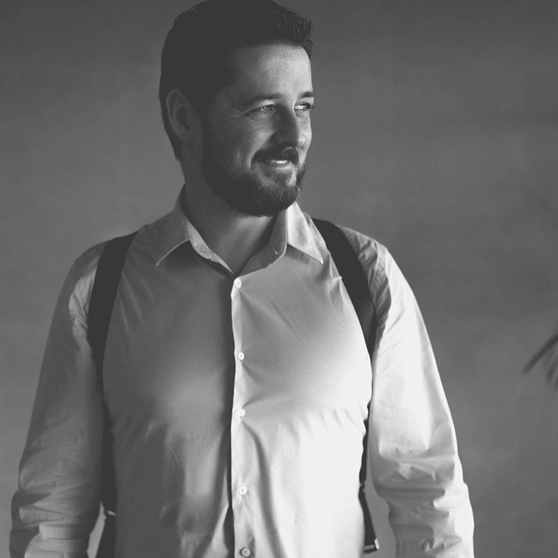 Javier Cintas fotografo de bodas Wedding Photography - background2-201811201039395bf3e46b99364-sized.jpg